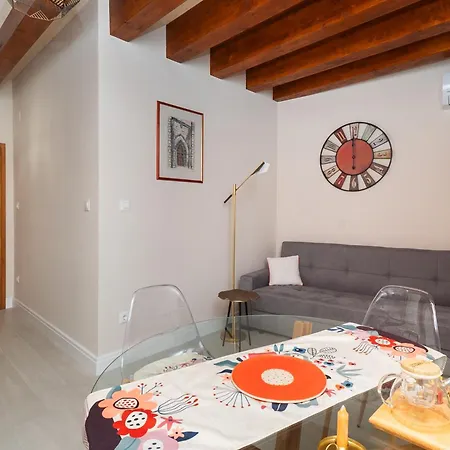 Sizgoric Palace Apartman *