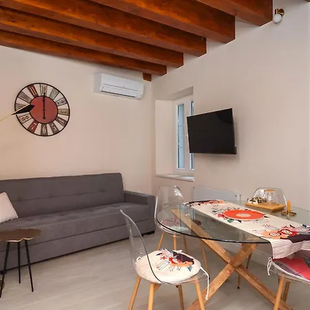 Sizgoric Palace Apartment Sibenik