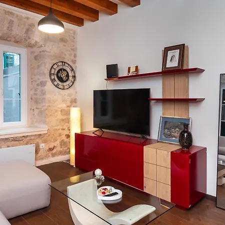 Sizgoric Palace Apartment