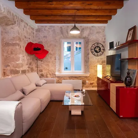 Sizgoric Palace Apartment