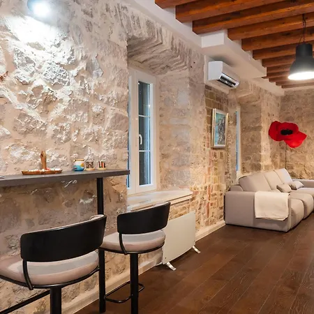 Sizgoric Palace * Sibenik