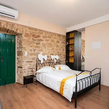 Sizgoric Palace * Sibenik