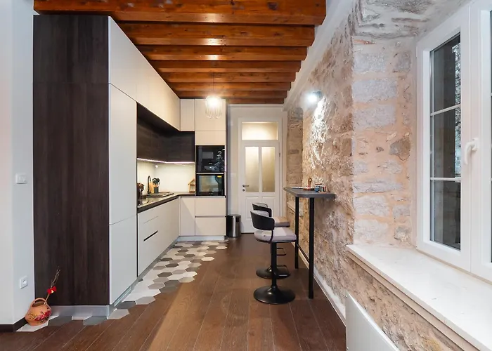 Sizgoric Palace شيبينيك