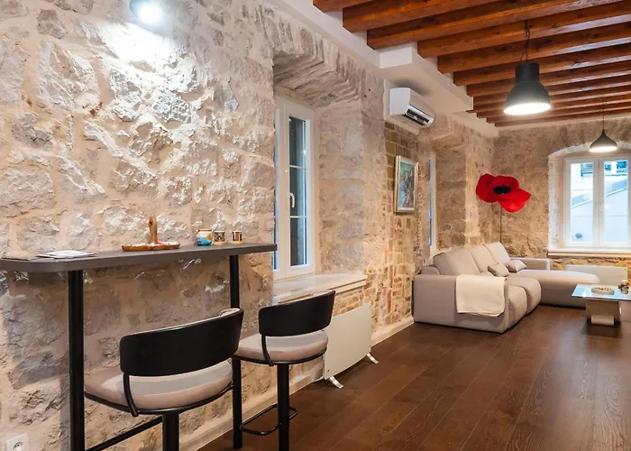 Sizgoric Palace * Šibenik