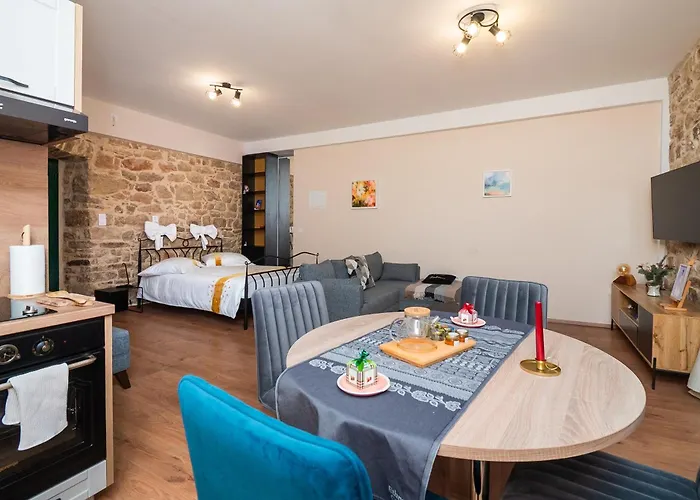 Sizgoric Palace شيبينيك